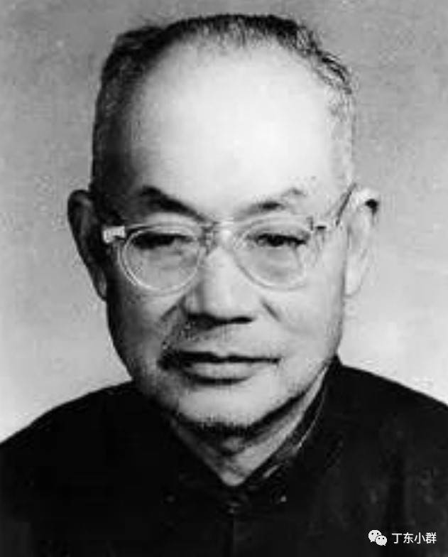 A person wearing glasses

Description automatically generated with medium confidence